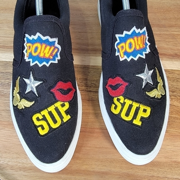 Soda Black Canvas Slip On Sneakers with Embroidered Patches Size 9 - Picture 11 of 15
